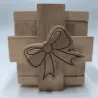 Caja de regalo de madera &ndash; Comedero artesanal de heno para conejos - Bun Box Society