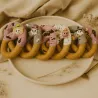 Anti-Gaspi : Biscuits pour chevaux &ndash; Bretzels color&eacute;s (x6) &ndash; Friandises ludiques et artisanaless