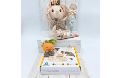 Caja de Navidad para perros peque&ntilde;os &ndash; Juguetes & snacks festivos &ndash; Merlin & Cie