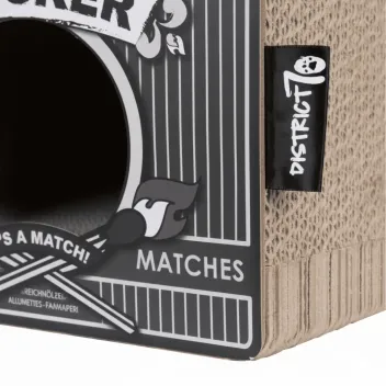 Rascador y escondite de cart&oacute;n de dise&ntilde;o para gatos &ndash; Forma caja de cerillas - District 70