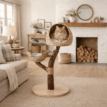 Arbre &agrave; chat design en bois naturel &ndash; Plateformes, griffoir & espace repos