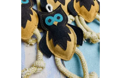 Jouet naturel pour chiots et petits chiens &ndash; hibou en daim avec cordes - Funny Zoo