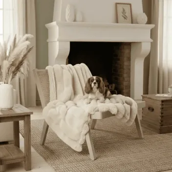 Soft blanket for dogs and cats – faux fur effect – cream or taupe