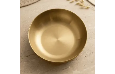 Stainless steel cat bowl in gold finish &ndash; non-slip base 300 ml - District 70