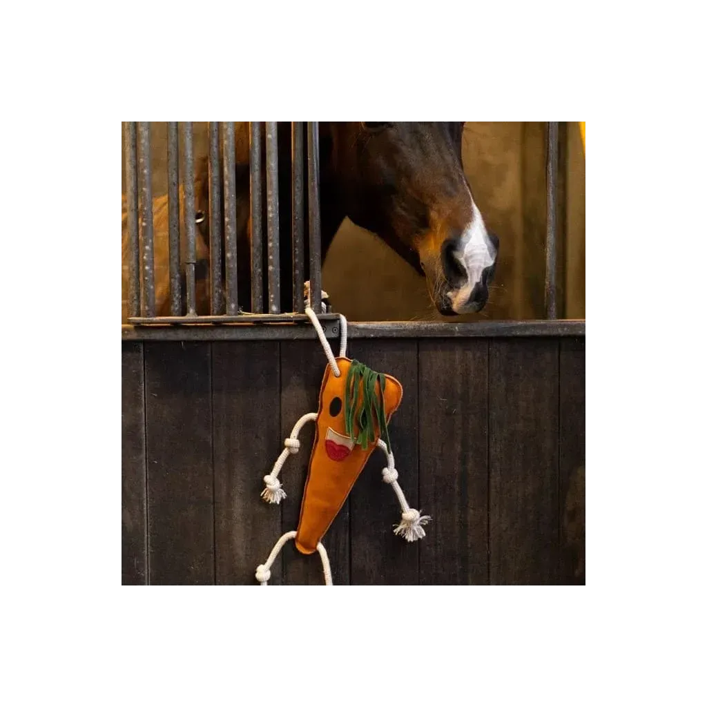 Paardenspeeltje Wortel &ndash; Natuurlijk Leren Speelgoed tegen Verveling | Merlin&Cie